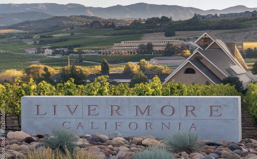 Presenting Splendid Surroundings in Watercolor